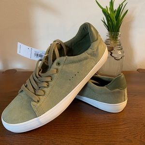 Women’s Green Sneakers